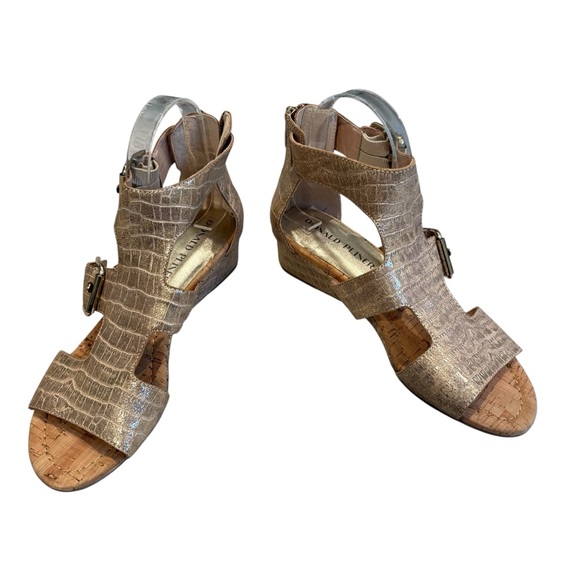 Donald Pliner Olive Wedge Sandals Metallic Gold Rose, Sz 8 - Picture 5 of 15